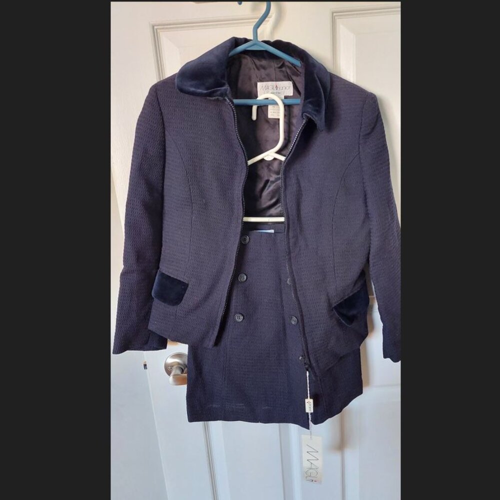 NWT Italy Brand Magil Girls Wool Skirt Suit Set (Size 10)